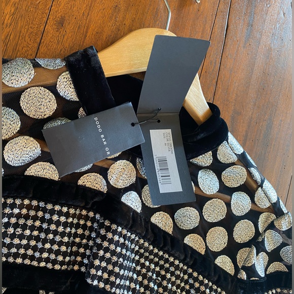 DoDo Bar Or black velvet silver embroidered top with tulle.  We/never worn - Picture 5 of 5